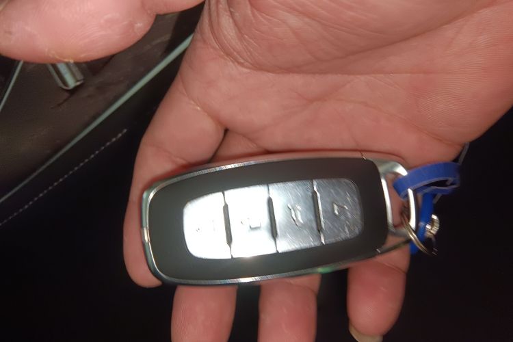 蓝电E5 2024款 荣耀版 100KM尊享型 7座中控内饰11