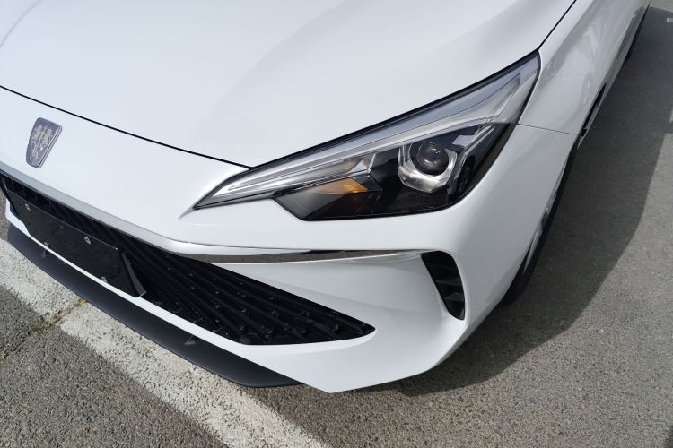 荣威i5 2023款 1.5L CVT豪华版车身外观36