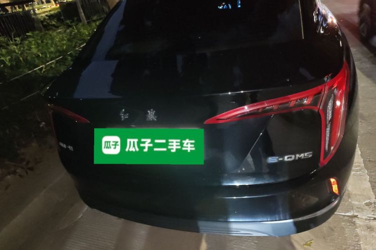 红旗E-QM5 2022款 431km 充电乐享版车身外观6004