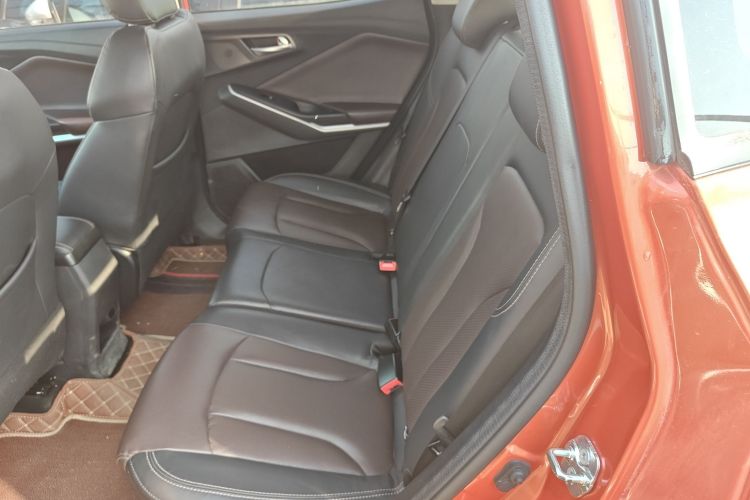 长安CS15 2019款 1.5L 手动进取型 国VI中控内饰7004