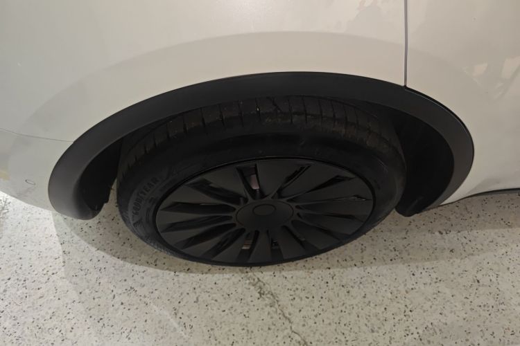 特斯拉 Model Y 2021款 长续航全轮驱动版车身外观6003