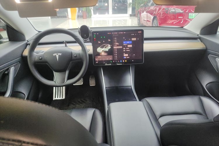 特斯拉 Model 3 2020款 改款 标准续航后驱升级版中控内饰12