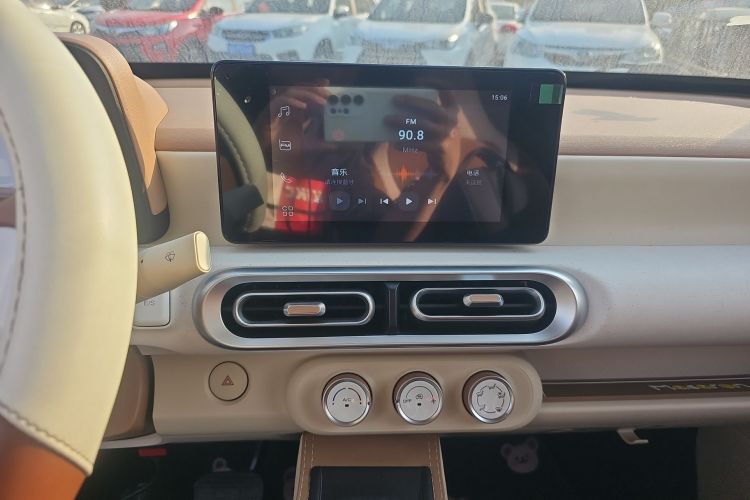 五菱汽车 宏光MINIEV 2024款 第三代 215km 进阶版中控内饰16