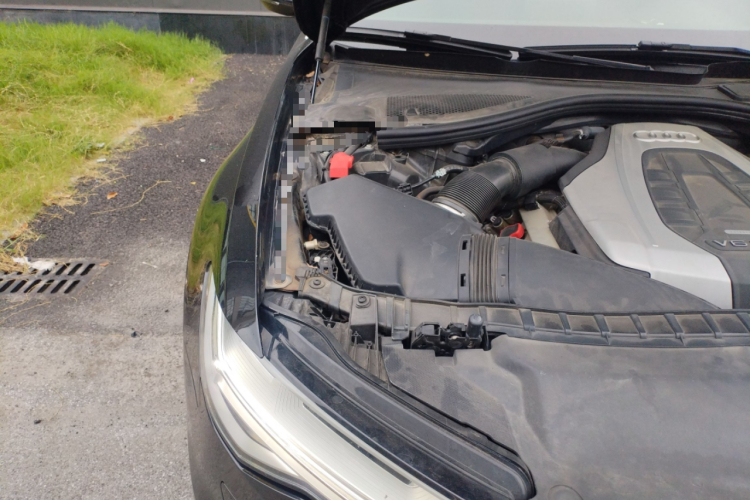 奥迪A6L 2017款 45 TFSI quattro 运动型局部细节9006