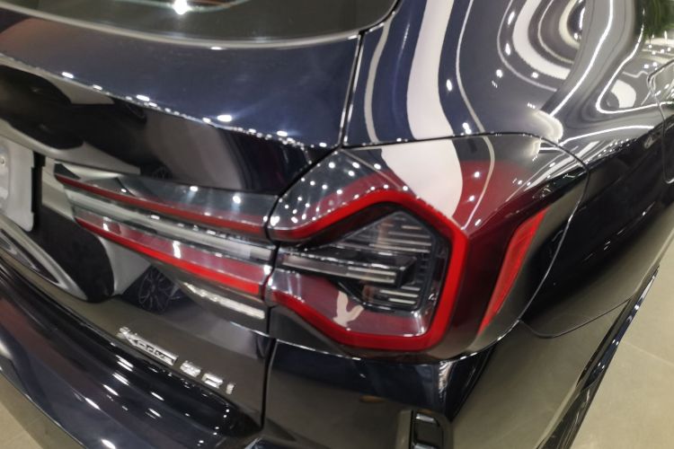 宝马X3 2022款 xDrive30i 领先型 M曜夜套装车身外观9