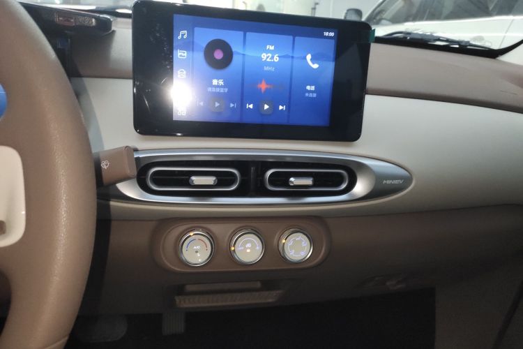 五菱汽车 宏光MINIEV 2025款 四门版 臻享款局部细节16