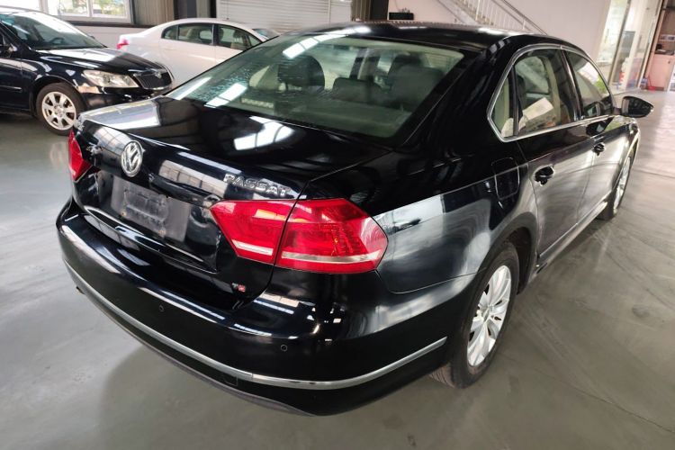 大众 帕萨特 2015款 1.8TSI DSG尊荣版车身外观7