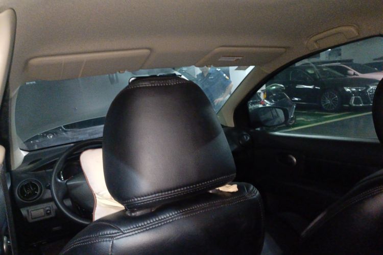 日产 骊威 2013款 1.6XE 手动舒适版局部细节22