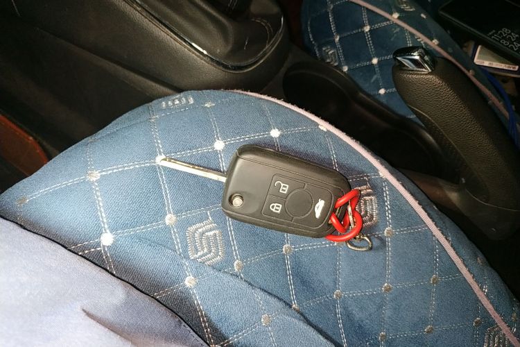 别克 昂科拉 2015款 1.4T 手动两驱都市进取型中控内饰7001