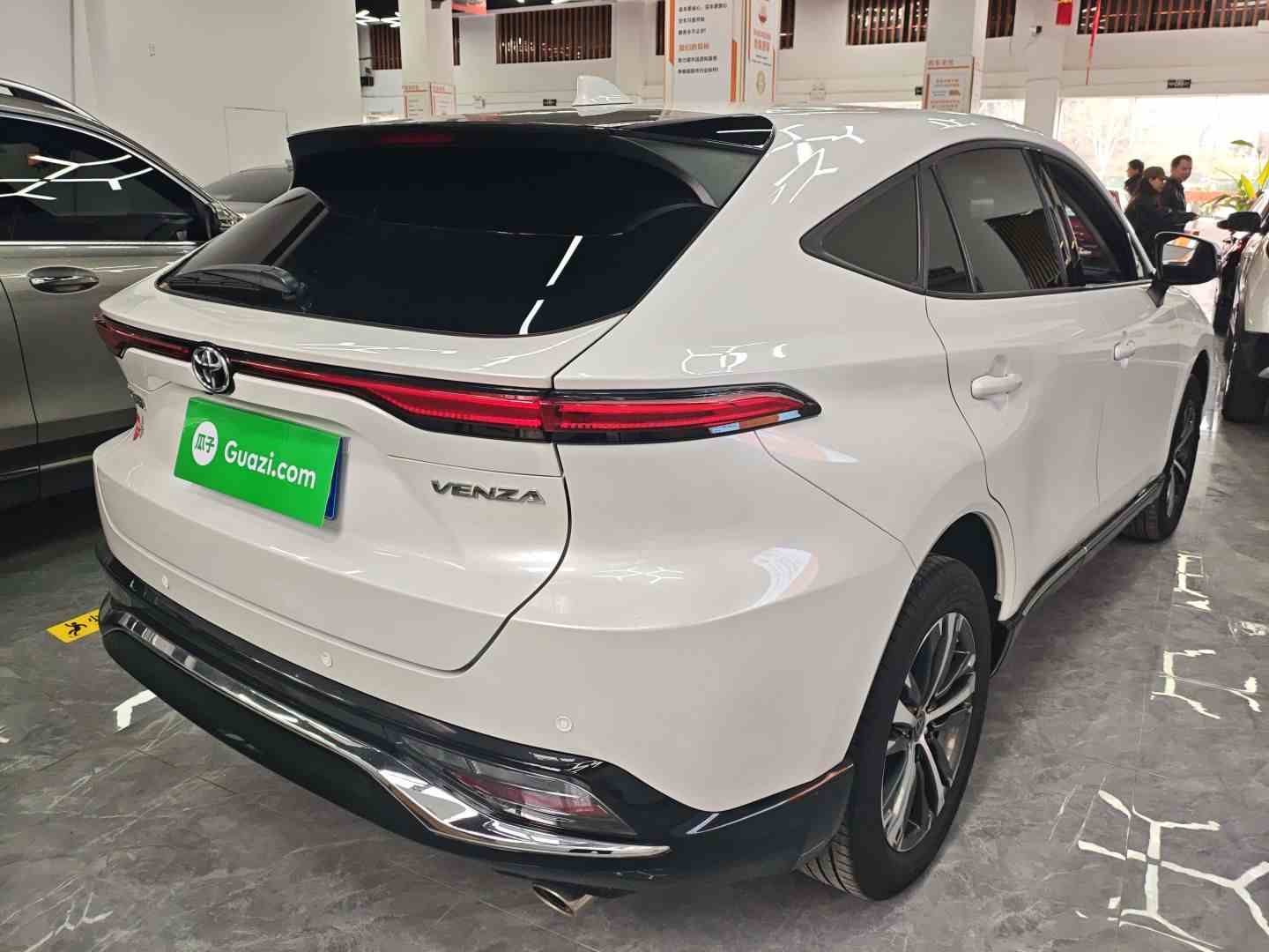 丰田 威飒 2023款 2.0L CVT两驱豪华版(5)