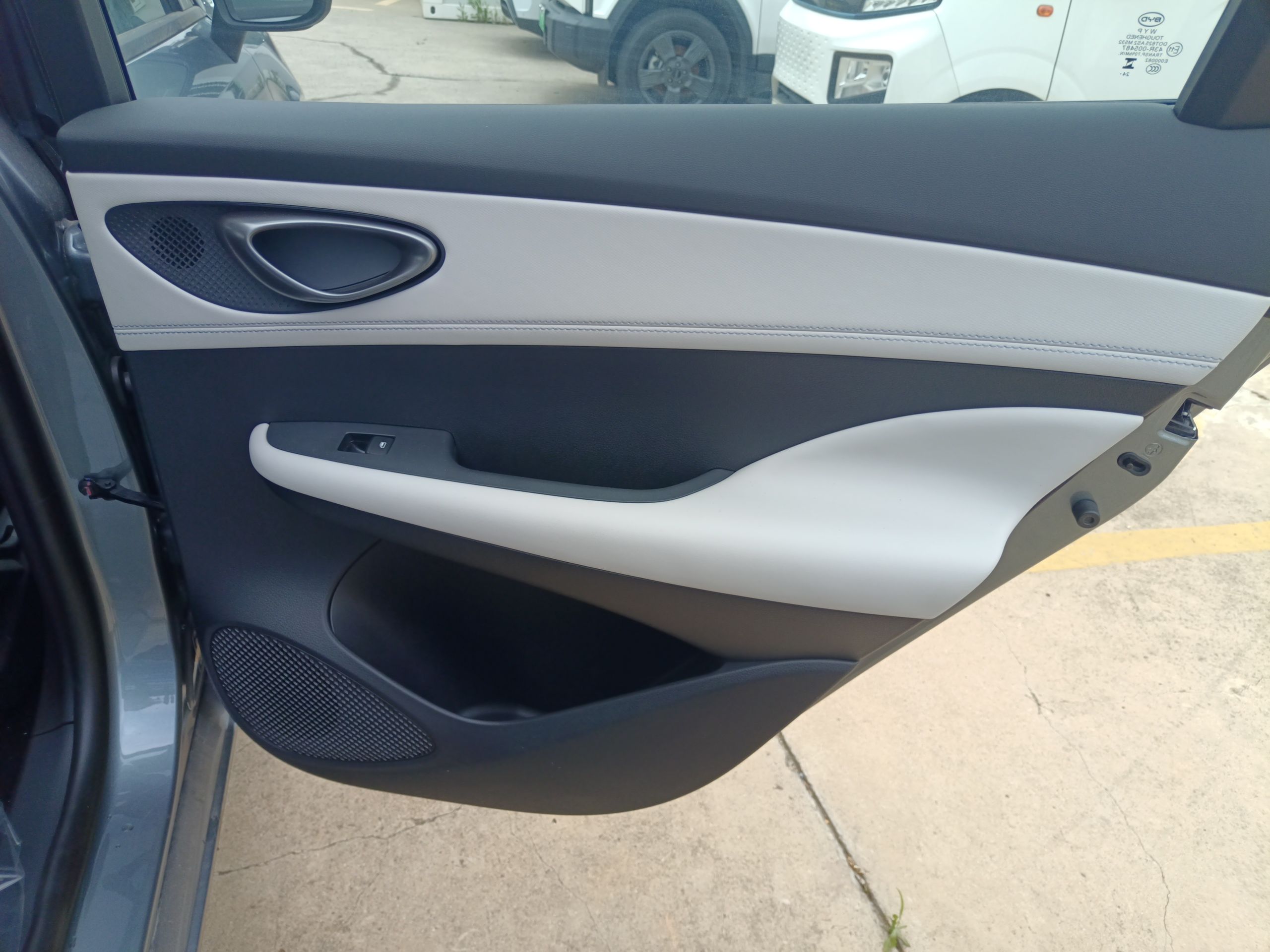 比亚迪 海豹05 DM-i 2025款 DM-i 智驾版 55KM豪华型