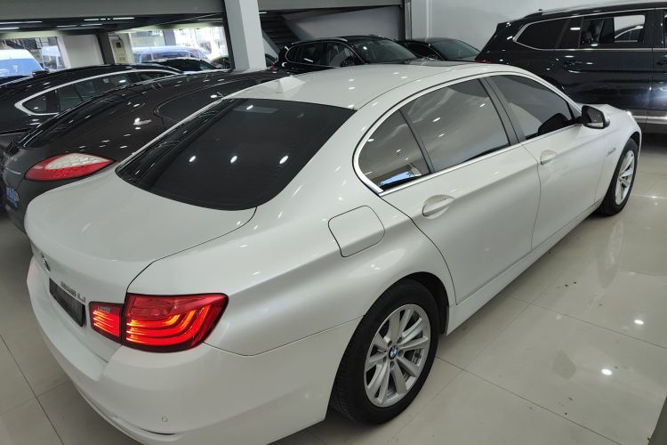 宝马5系 2017款 520Li 典雅型车身外观7