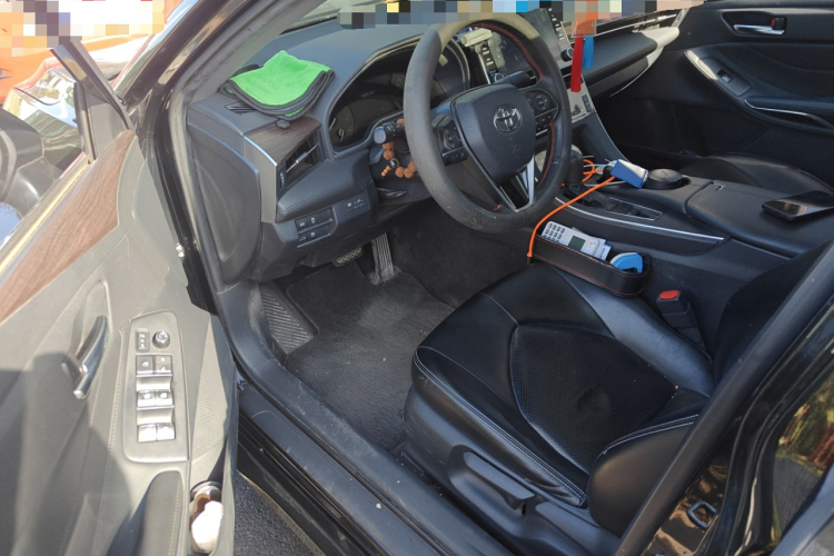 丰田 亚洲龙 2019款 2.0L 进取版 国VI中控内饰20