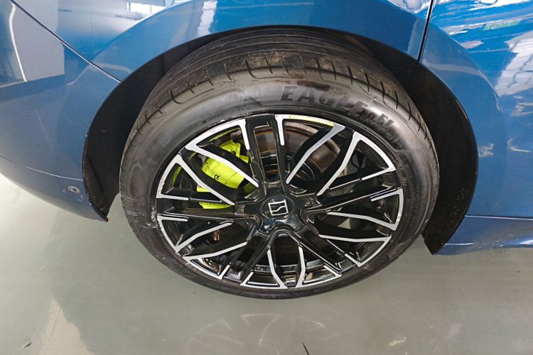 极氪001 2023款 ME版 100kWh车身外观6008