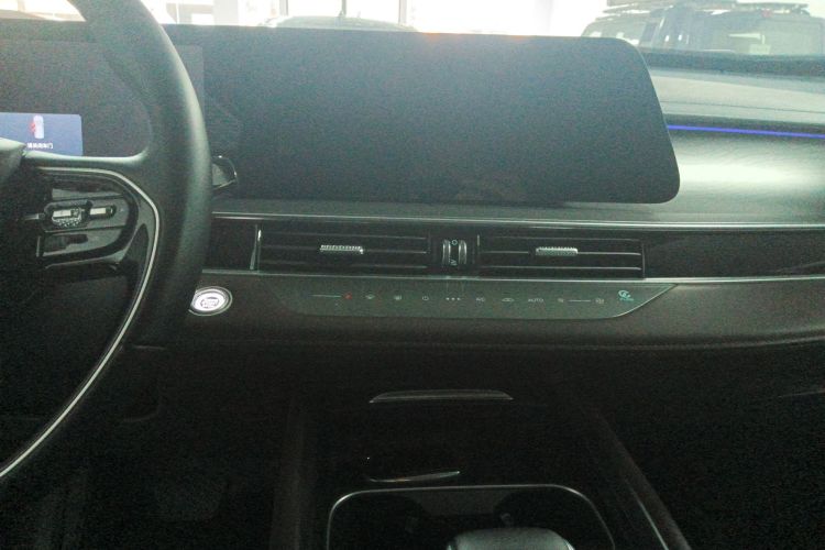 奇瑞 瑞虎8 PRO 2024款 冠军版 290T 两驱巅峰版 7座中控内饰16