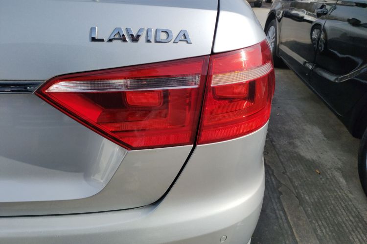 大众 朗逸 2013款 改款经典 1.6L 自动舒适版车身外观6006