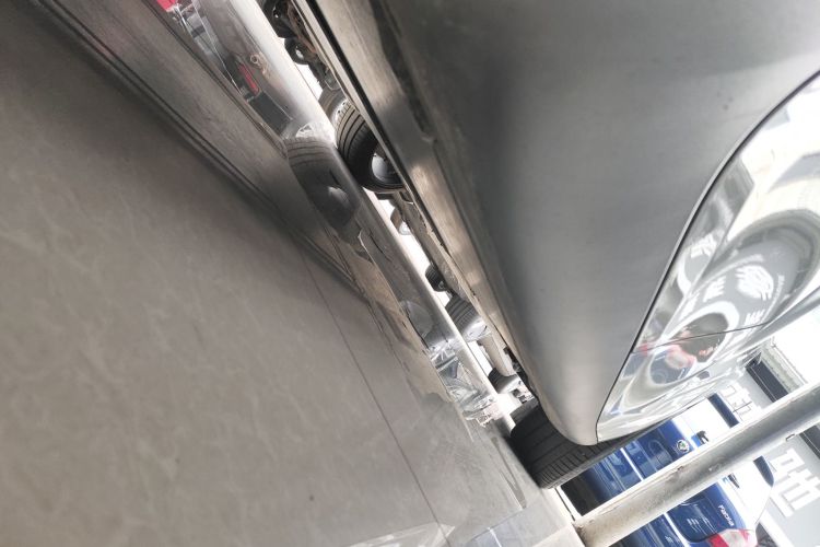 特斯拉 Model Y 2024款 长续航全轮驱动版局部细节9001