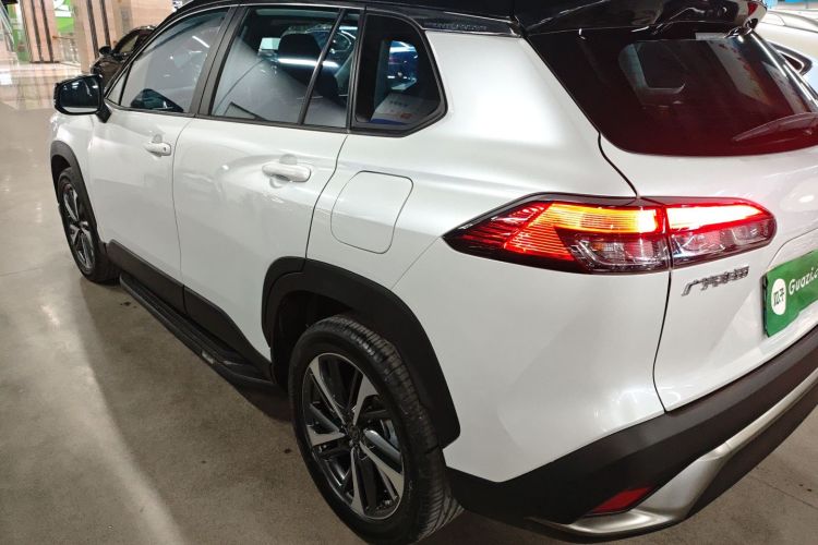 丰田 锋兰达 2022款 2.0L CVT豪华PLUS版车身外观6003