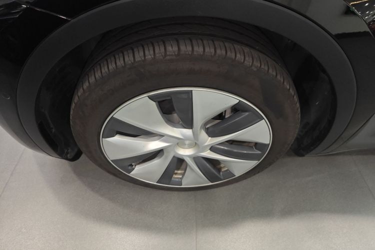 特斯拉 Model Y 2022款 后轮驱动版车身外观6007