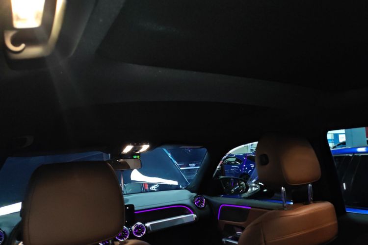 奔驰GLB 2021款 GLB 200 动感型局部细节22