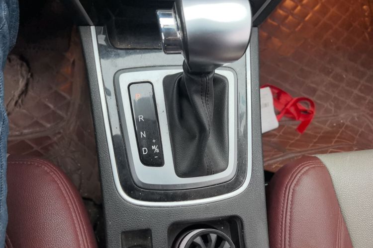 猎豹汽车 猎豹CS10 2016款 2.0T 自动领先型局部细节18