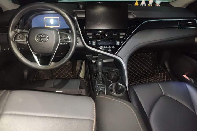 丰田 凯美瑞 2021款 2.5G 豪华版中控内饰12