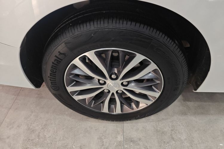 别克GL8 2023款 ES陆尊 尊享型车身外观6008