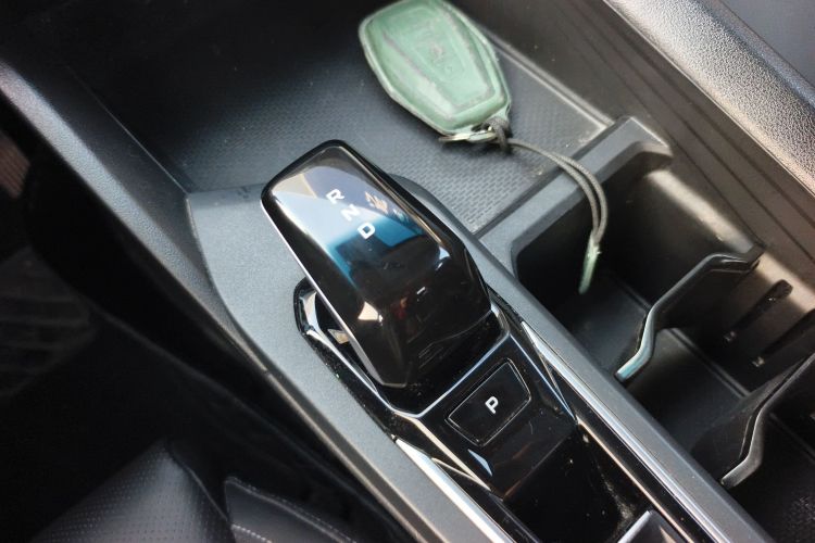 吉利汽车 2024款 缤瑞COOL 1.5T DCT龙腾版局部细节18