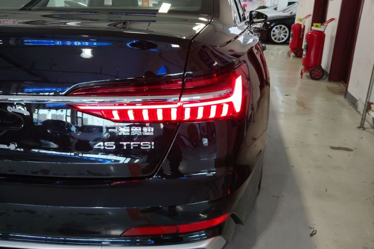 奥迪A6L 2026款 45 TFSI 臻选动感型车身外观6006