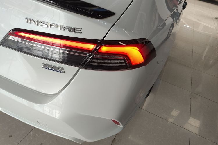 本田 英仕派 2023款 260TURBO 精致版车身外观9