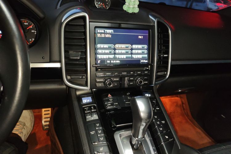 保时捷 2014款 Cayenne Platinum Edition 3.0T中控内饰16