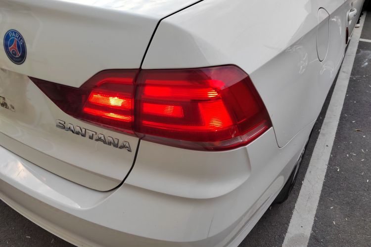 大众 桑塔纳 2018款 1.5L 自动风尚版车身外观9