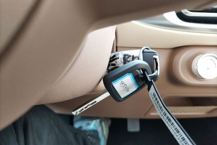 五菱汽车 宏光MINIEV 2025款 四门版 进阶款中控内饰11