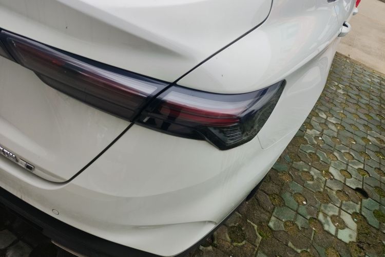 吉利汽车 2022款 缤瑞COOL 1.5T DCT电掣版车身外观9