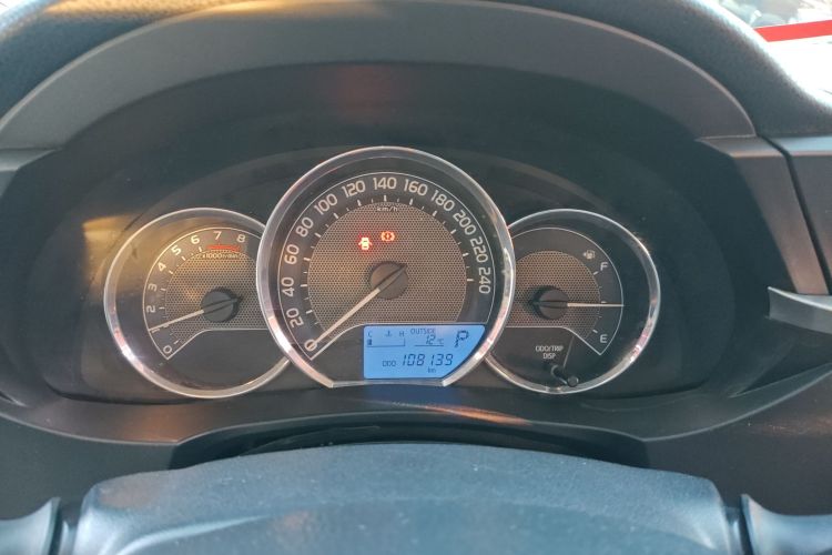 丰田 卡罗拉 2014款 1.6L CVT GL中控内饰14