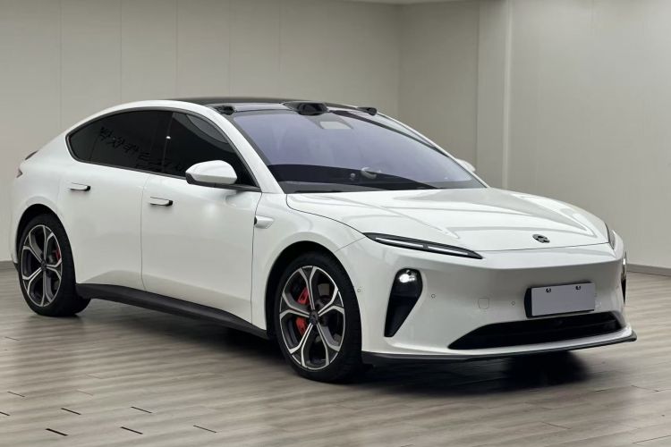 蔚来ET5 2022款 75kWh车身外观3