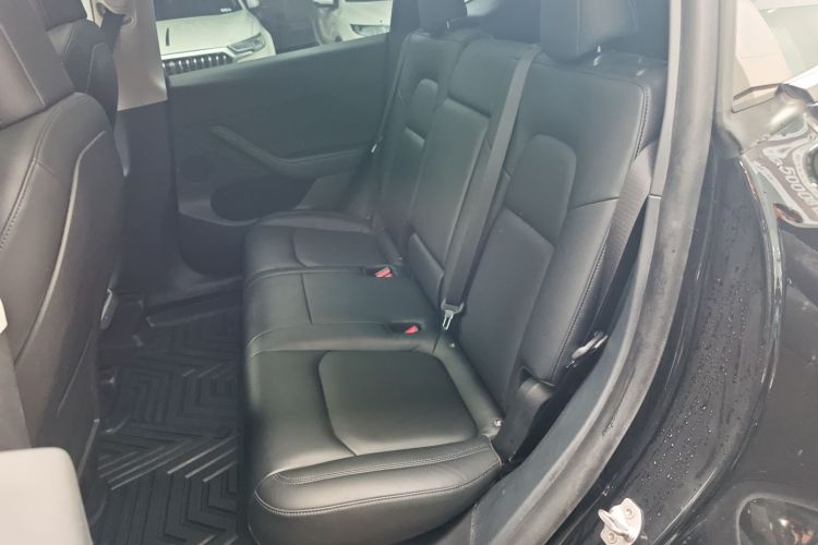 特斯拉 Model Y 2021款 长续航全轮驱动版中控内饰21