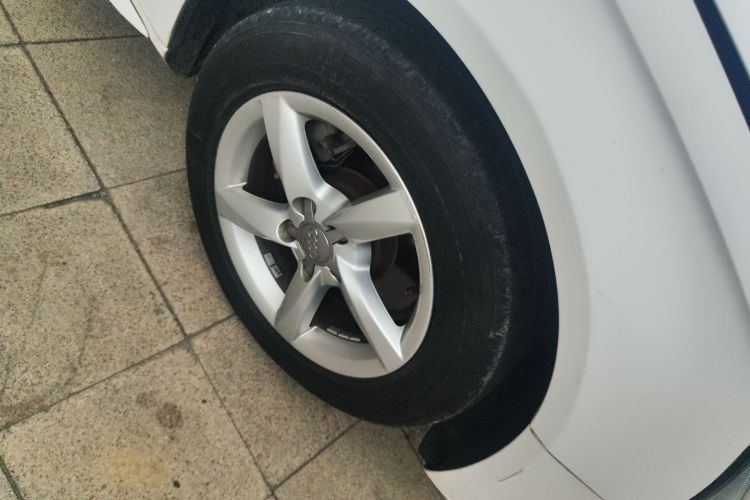 奥迪A4L 2015款 35 TFSI 自动标准型车身外观6007