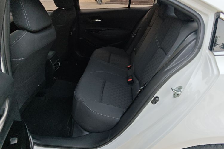 丰田 亚洲狮 2021款 2.0L 豪华版中控内饰21