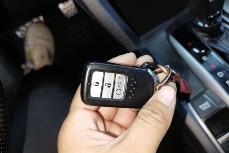 本田 思域 2021款 HATCHBACK 220TURBO CVT劲擎控中控内饰11