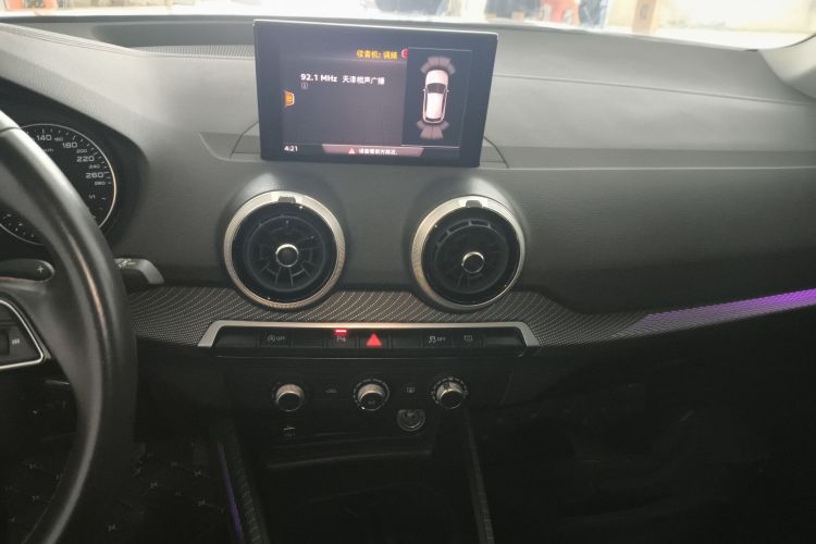 奥迪Q2L 2024款 35TFSI 进取动感型局部细节16