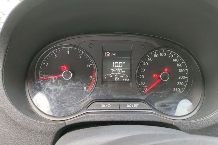 大众 Polo 2016款 1.4L 手动风尚型中控内饰14