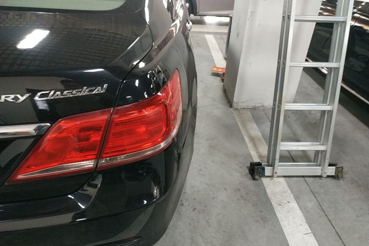 丰田 凯美瑞 2013款 200G 经典豪华版车身外观9