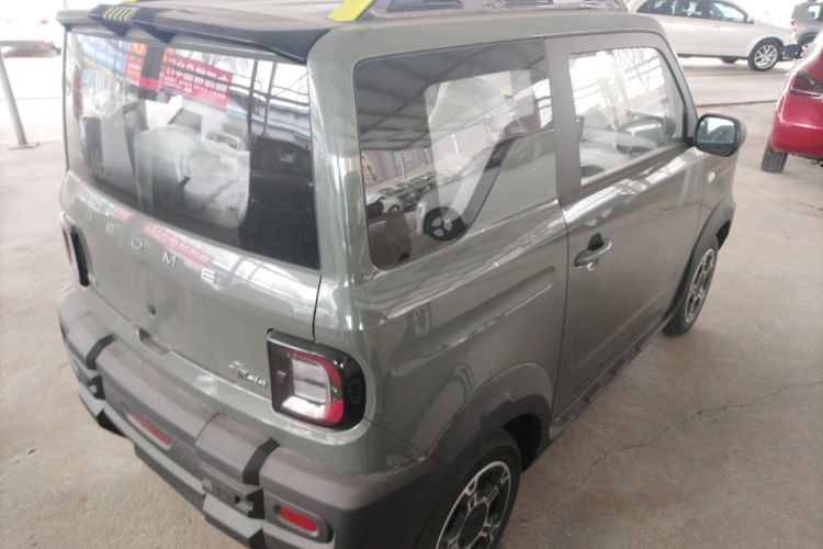 吉利银河 2025款 210km 熊猫骑士车身外观7