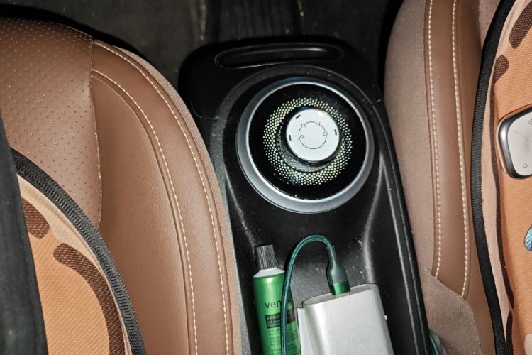 五菱汽车 五菱缤果 2023款 203km 舒享款局部细节18