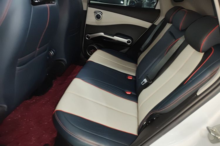 比亚迪 元PLUS 2023款 冠军版 430KM 领先型中控内饰7004