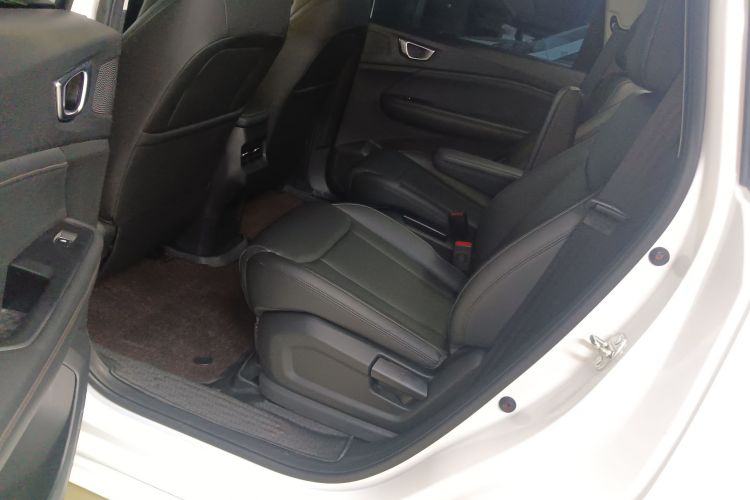 五菱汽车 五菱佳辰 2022款 1.5L 手动畅享舒适型中控内饰7004