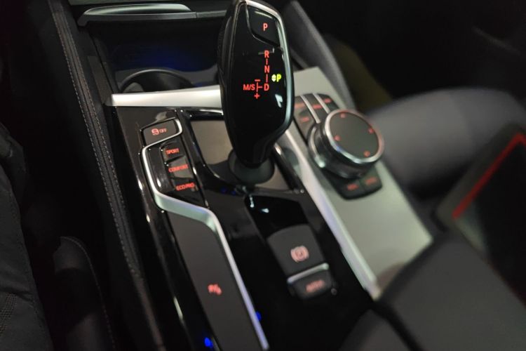 宝马5系(进口) 2018款 525i M运动套装中控内饰18