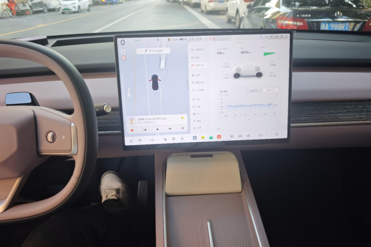 乐道L60 2024款 60kWh 后驱版中控内饰16