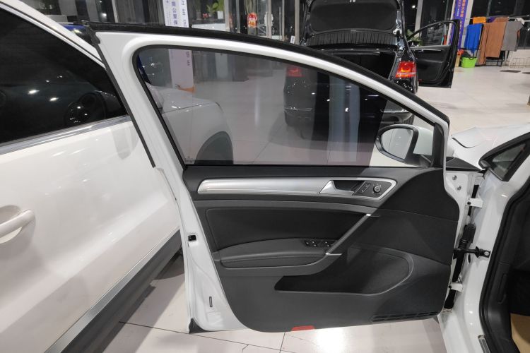 大众 高尔夫 2018款 230TSI 自动舒适型中控内饰47